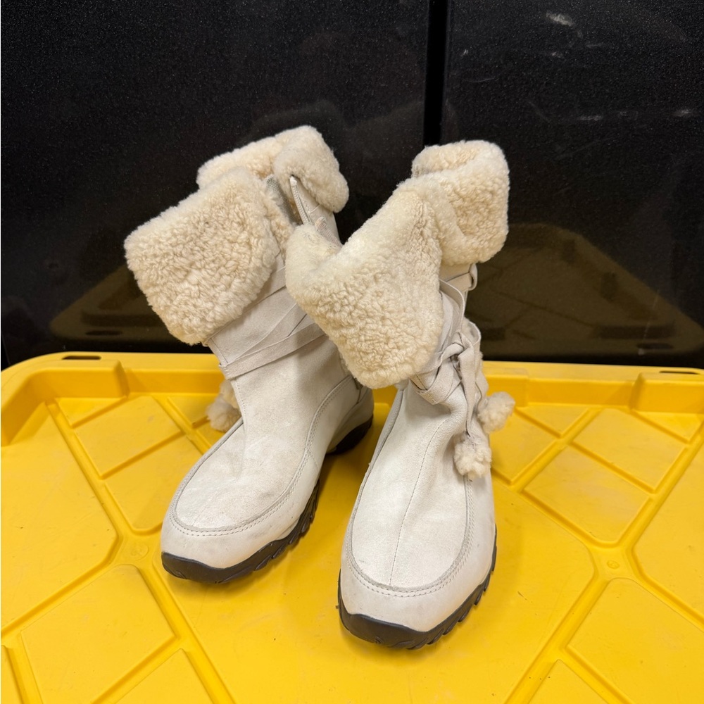 The North Face Women's Cream Winter Boots